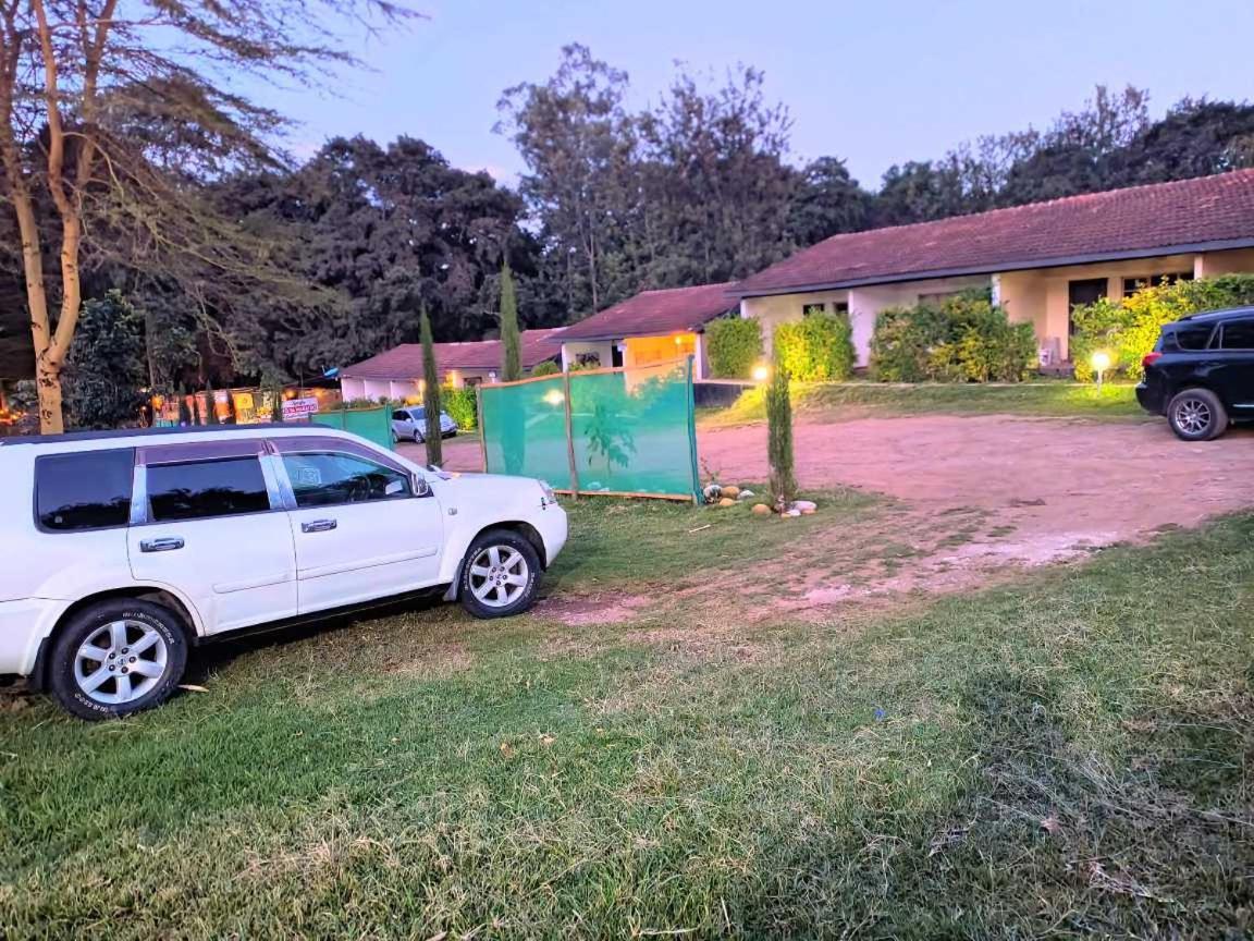 Riverside Villas Nanyuki Bagian luar foto